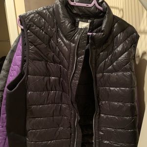 Black Gap Puffer Vest